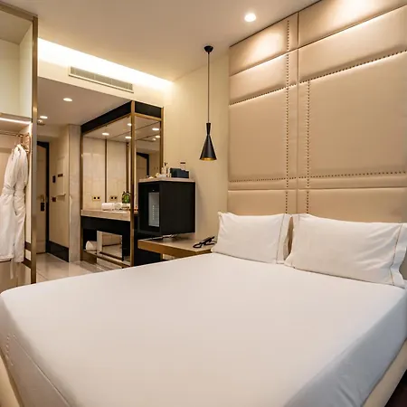 Madalena By The Beautique