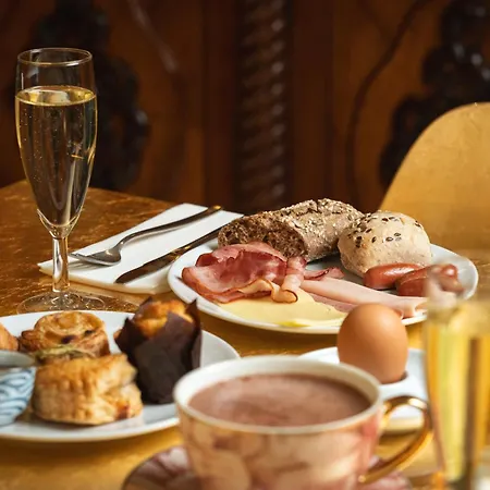 Madalena By The Beautique